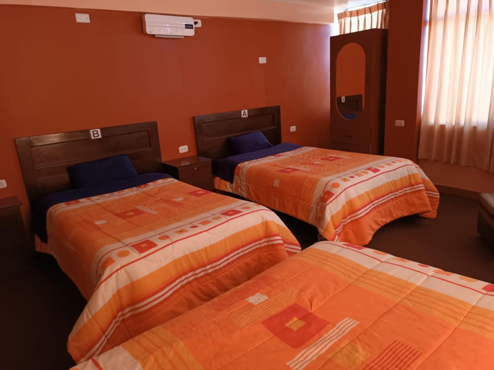 Hotel Posada De Belen Espinar Bagian luar foto