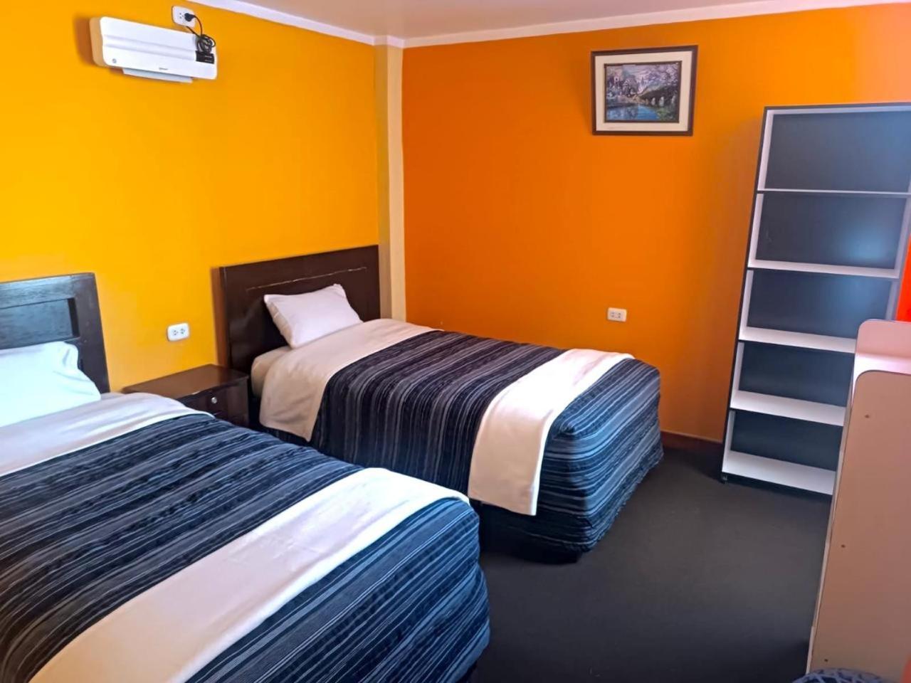 Hotel Posada De Belen Espinar Bagian luar foto